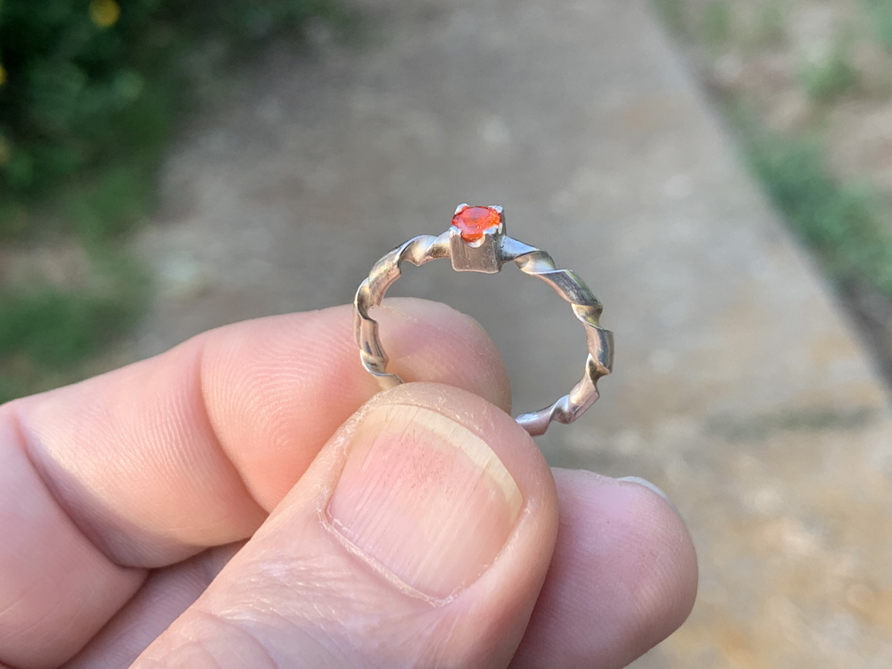 D Wire Twist Ring